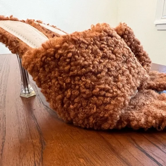 Chase & Chloe Teddy Sherpa Mule Heels | Size 7.5 | Trendy Sculptural Heel | NWOT - Picture 10 of 12
